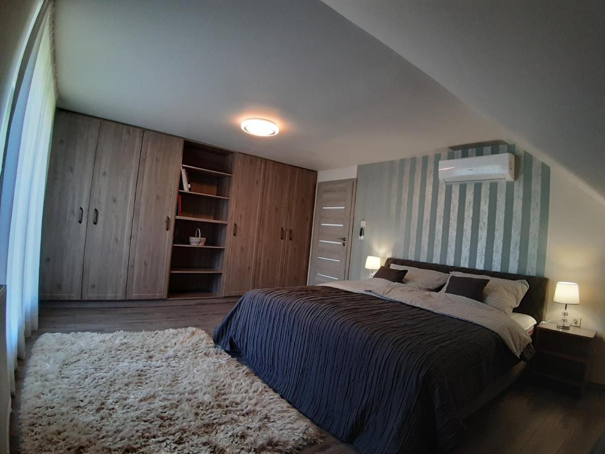 Profi Keco Apartman Balatonalmadi Exterior photo