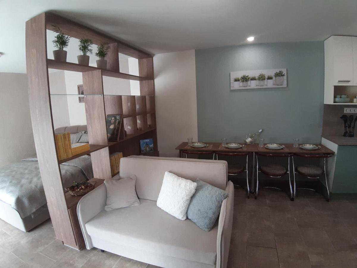 Profi Keco Apartman Balatonalmadi Exterior photo
